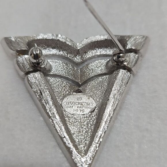 Givenchy 1979 Brooch - Picture 5 of 7